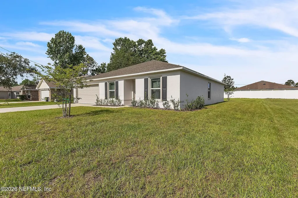 22 Round Tree Drive Palm Coast FL 32164