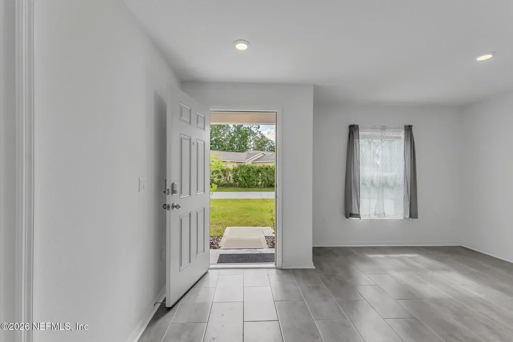 22 Round Tree Drive Palm Coast FL 32164