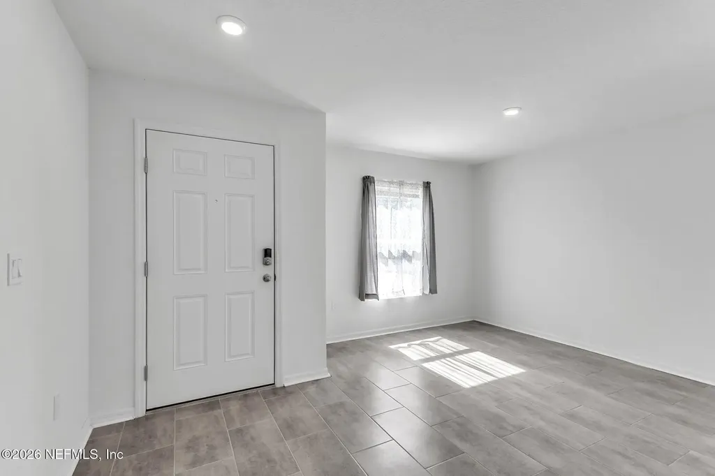 22 Round Tree Drive Palm Coast FL 32164