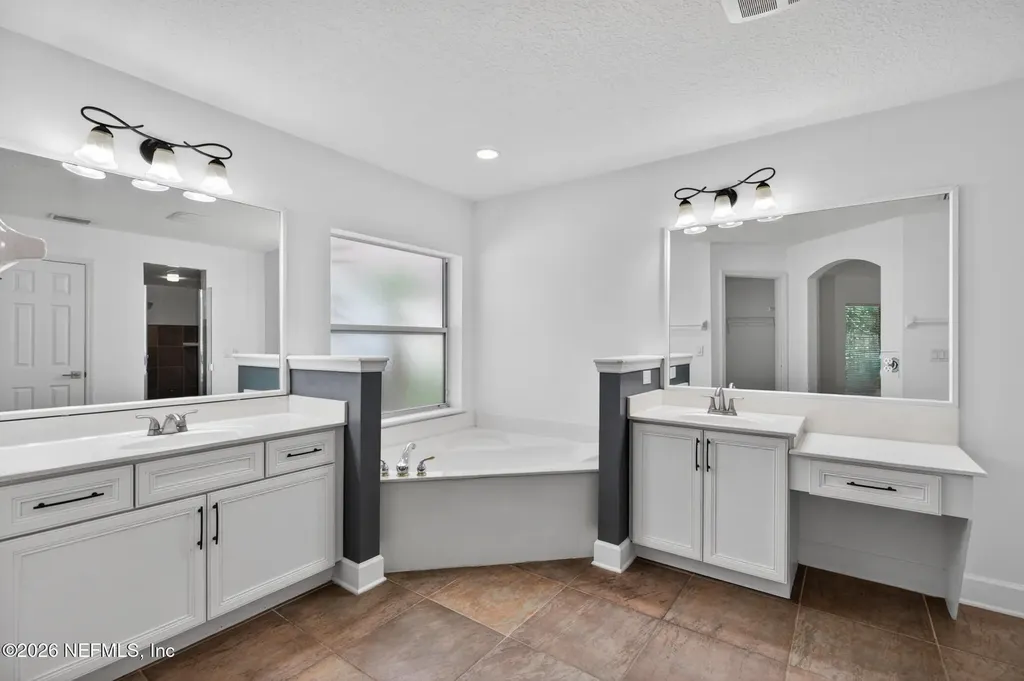 10133 Delpoint Lane Jacksonville FL 32246