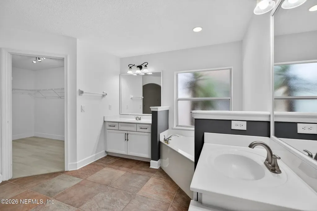 10133 Delpoint Lane Jacksonville FL 32246
