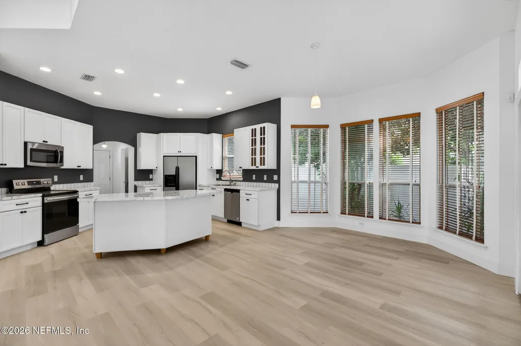 10133 Delpoint Lane Jacksonville FL 32246