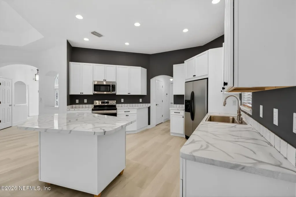 10133 Delpoint Lane Jacksonville FL 32246