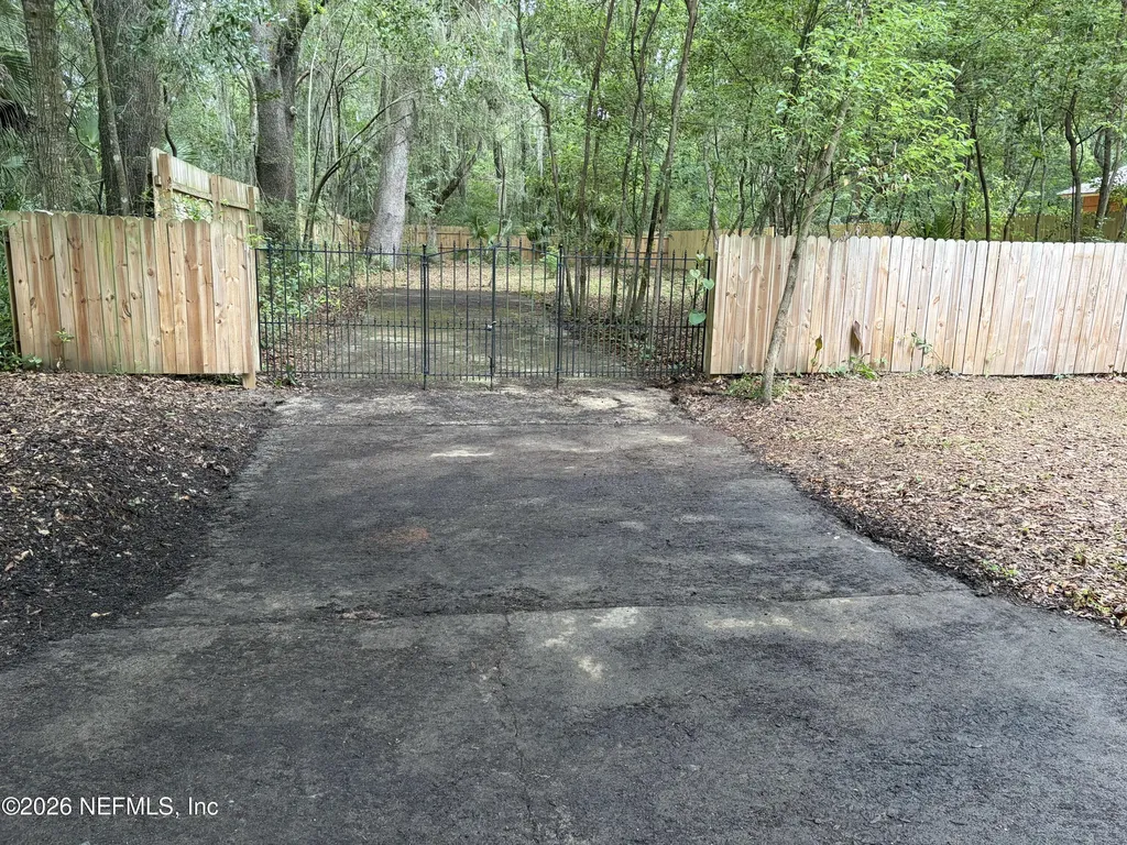 1224 NE 3rd Avenue Gainesville FL 32641