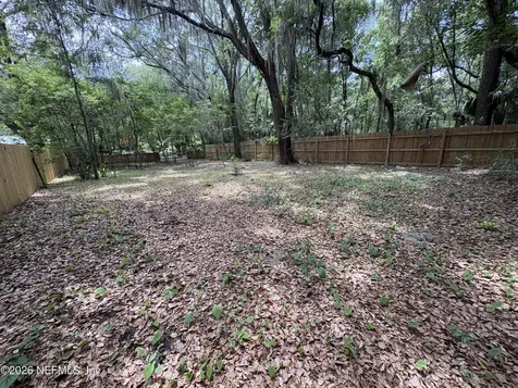 1224 NE 3rd Avenue Gainesville FL 32641