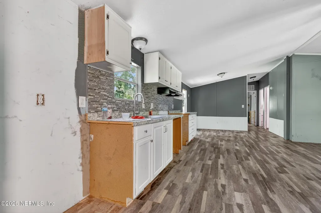 10105 Vaughan Avenue Hastings FL 32145