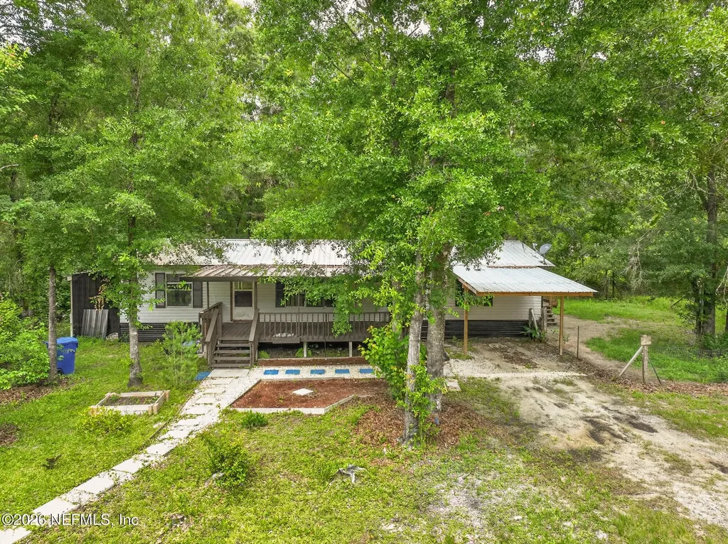 10105 Vaughan Avenue Hastings FL 32145