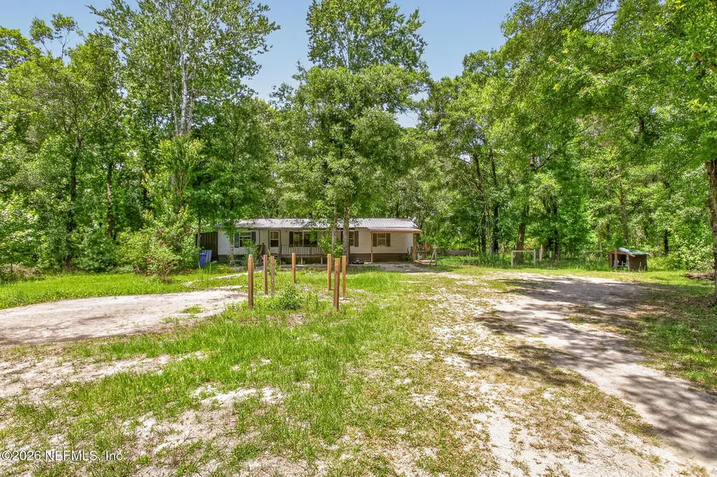 10105 Vaughan Avenue Hastings FL 32145