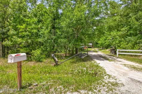10105 Vaughan Avenue Hastings FL 32145
