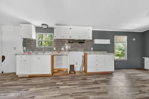10105 Vaughan Avenue Hastings FL 32145