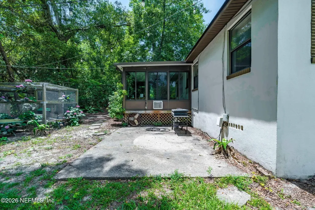1738 Clemson Road Jacksonville FL 32217