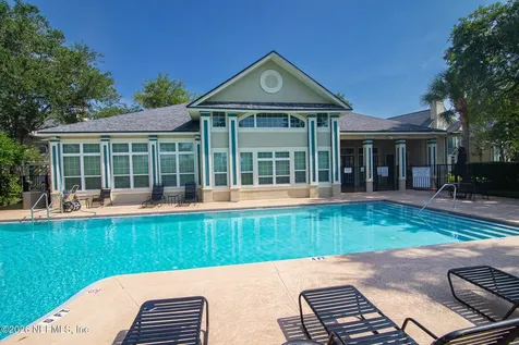 13703 Richmond Park Drive N Jacksonville FL 32224