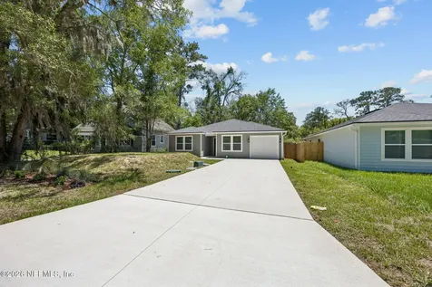 8462 Buttercup Street Jacksonville FL 32210