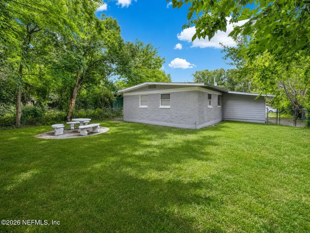 2467 25th Street W Jacksonville FL 32209