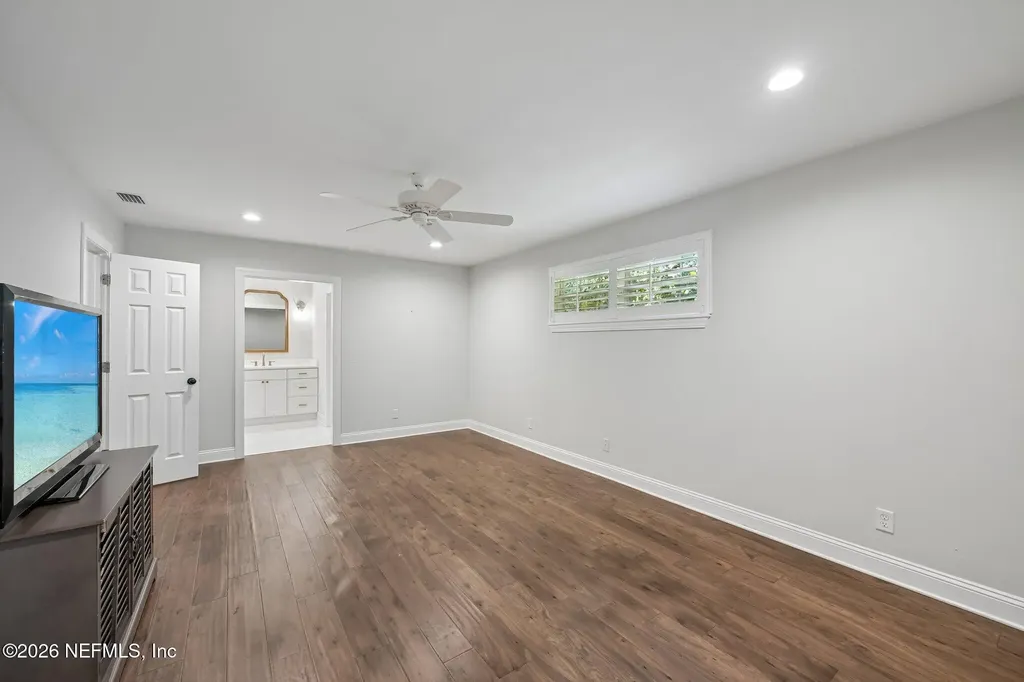 2254 Smullian Trail N Jacksonville FL 32217