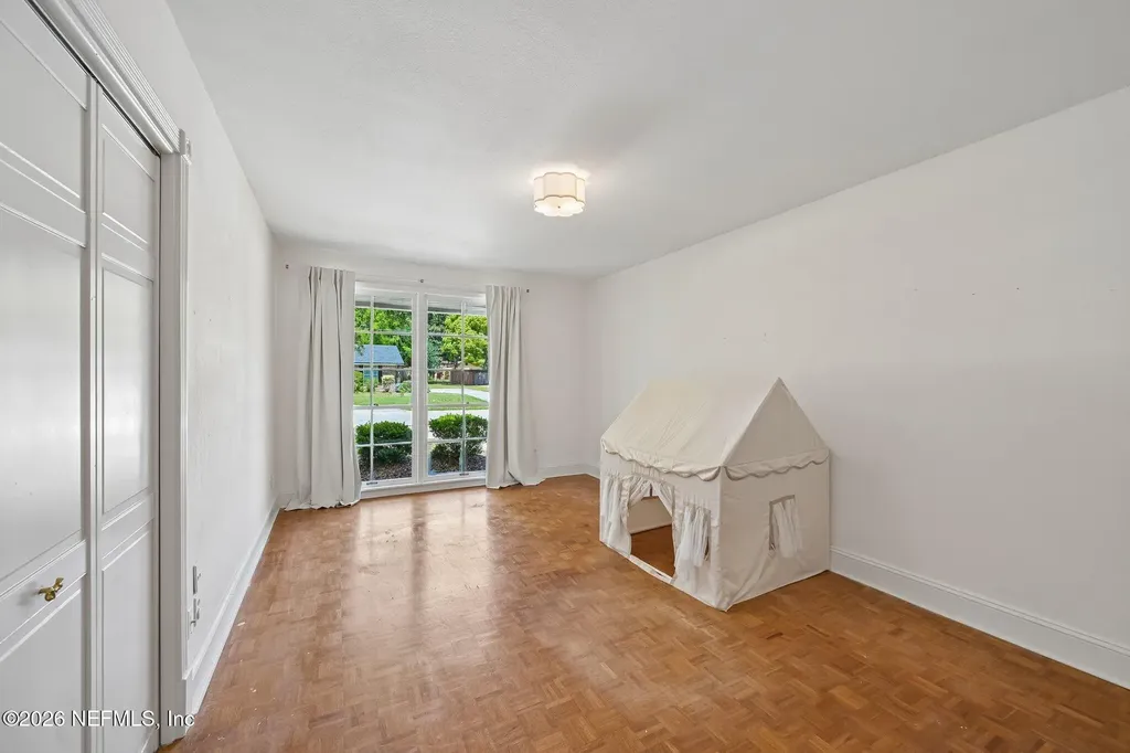 2254 Smullian Trail N Jacksonville FL 32217