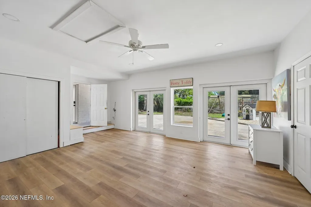 2254 Smullian Trail N Jacksonville FL 32217