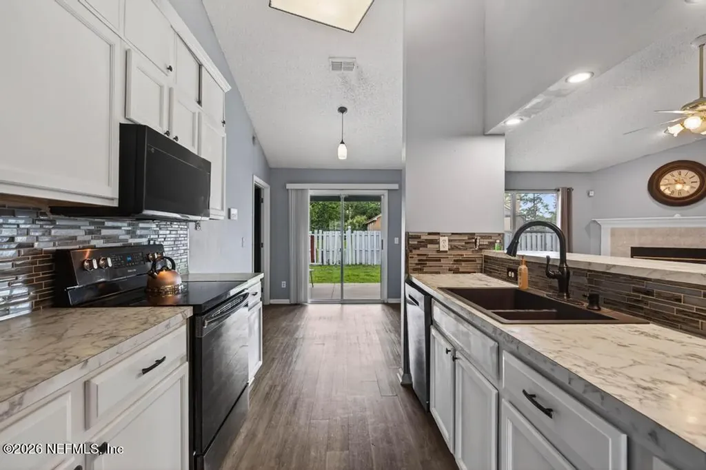 10842 Lydia Estates Drive Jacksonville FL 32218