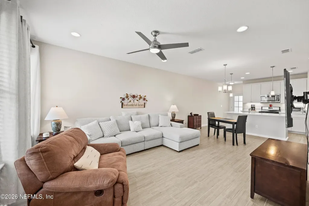 296 Brandon Lakes Drive Jacksonville FL 32223