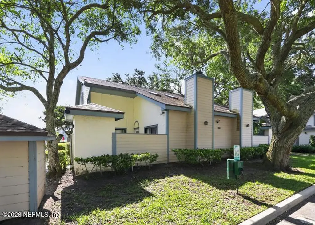 1101 W Defender Court Jacksonville FL 32233