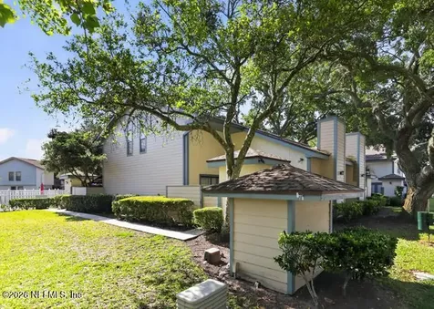 1101 W Defender Court Jacksonville FL 32233