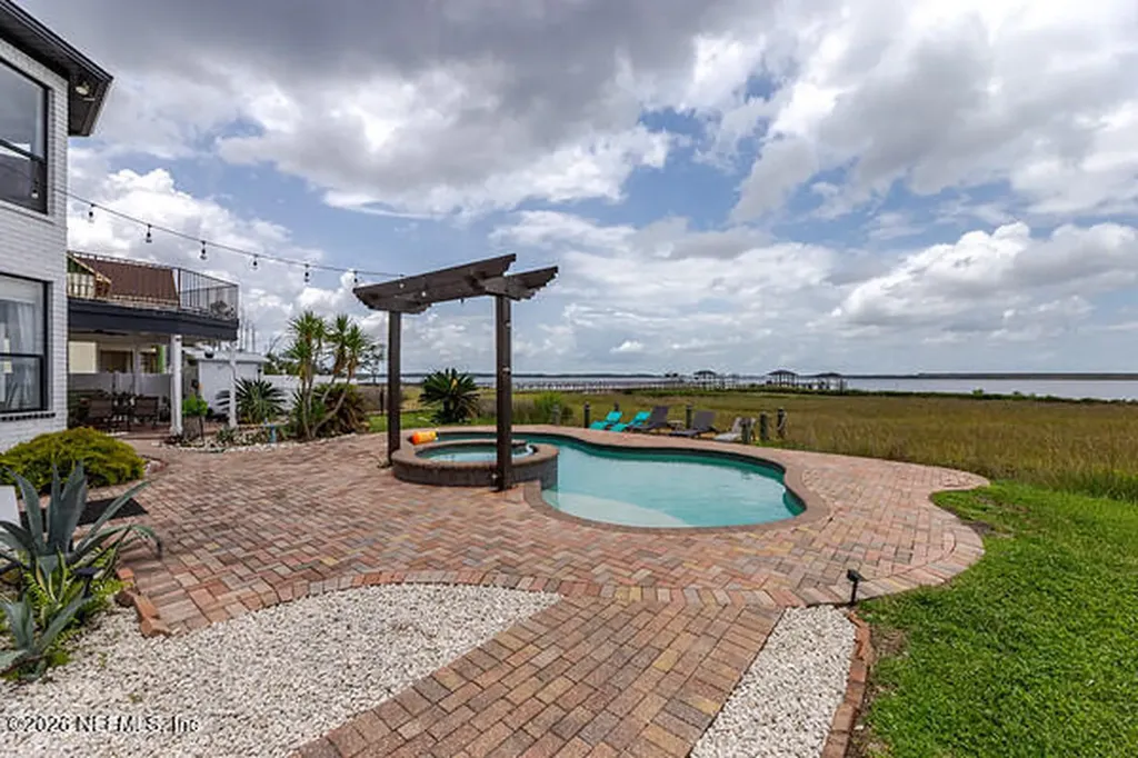 4344 Boat Club Drive Jacksonville FL 32277