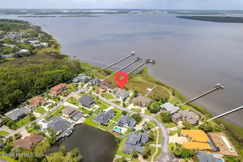 4344 Boat Club Drive Jacksonville FL 32277