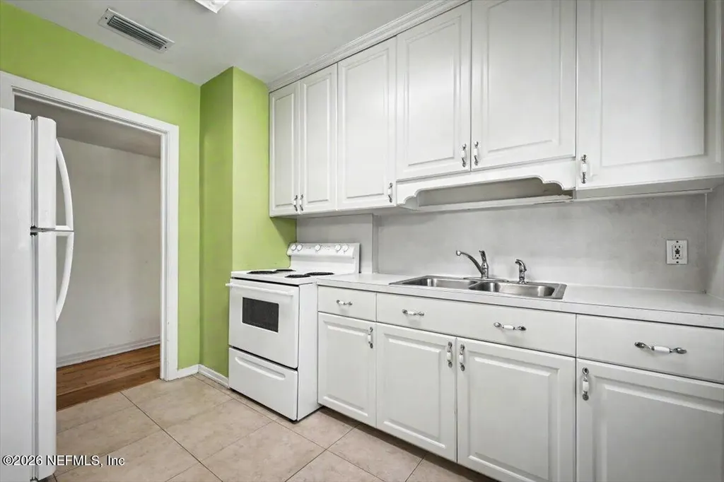 4252 Pinewood Avenue Jacksonville FL 32207