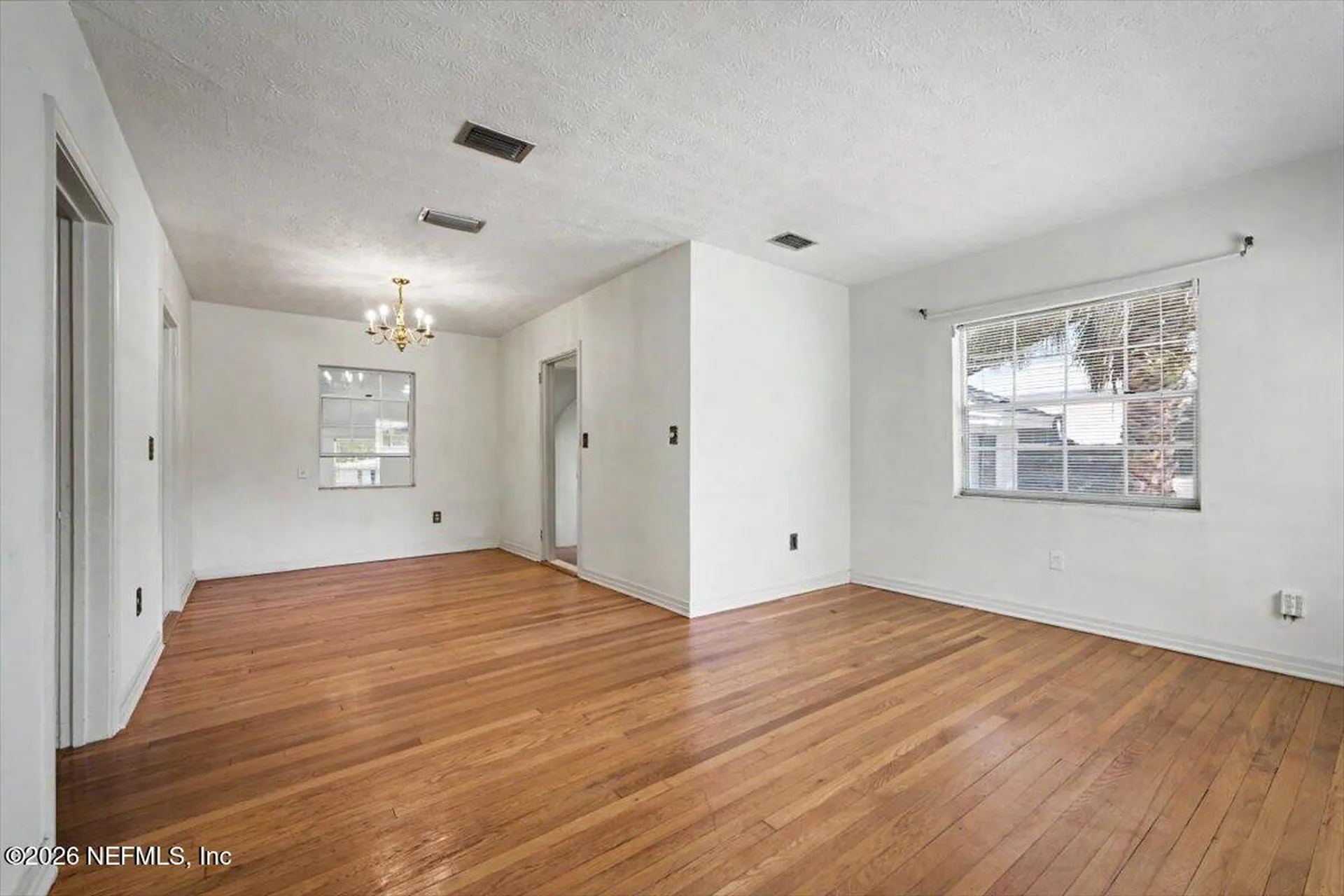 4252 Pinewood Avenue Jacksonville FL 32207