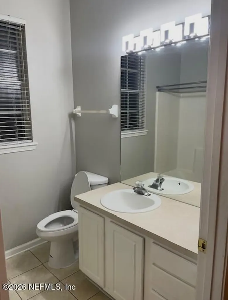7990 Baymeadows Road Jacksonville FL 32256