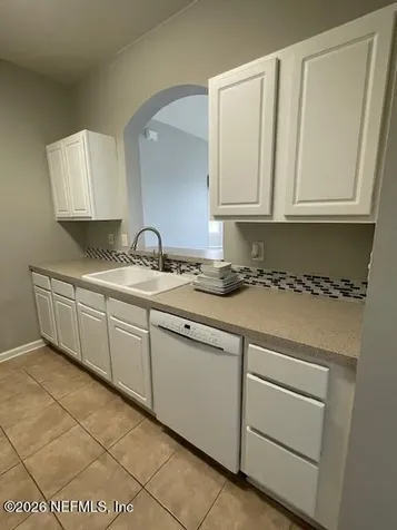 7990 Baymeadows Road Jacksonville FL 32256