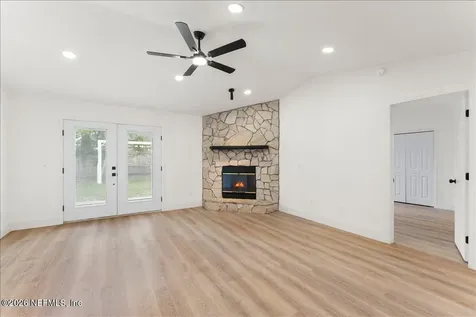 640 Radnor Lane Jacksonville FL 32221