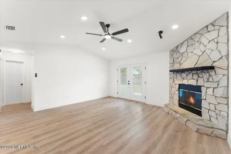 640 Radnor Lane Jacksonville FL 32221