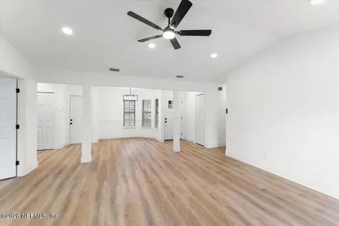640 Radnor Lane Jacksonville FL 32221
