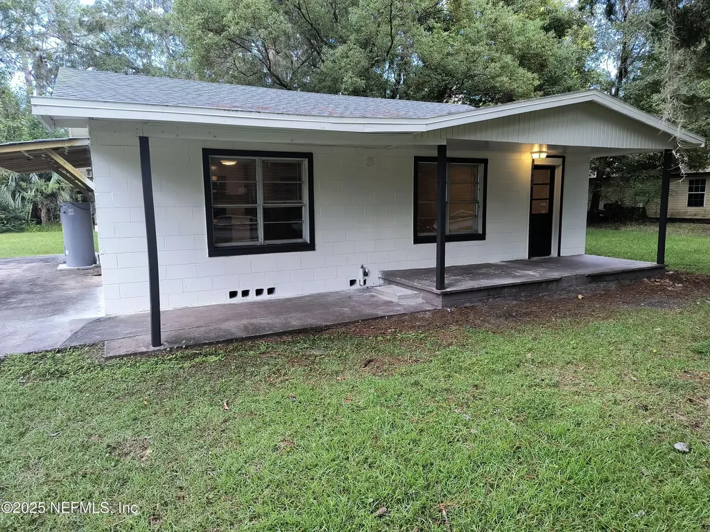 524 St Clair Street Starke FL 32091