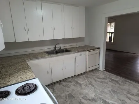 524 St Clair Street Starke FL 32091