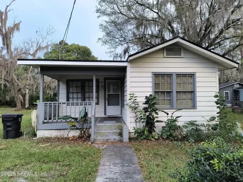 524 St Clair Street Starke FL 32091