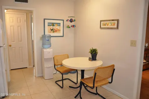 10 10th Street Atlantic Beach FL 32233