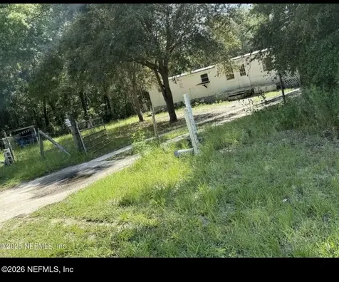 707 Dawn Avenue Interlachen FL 32148