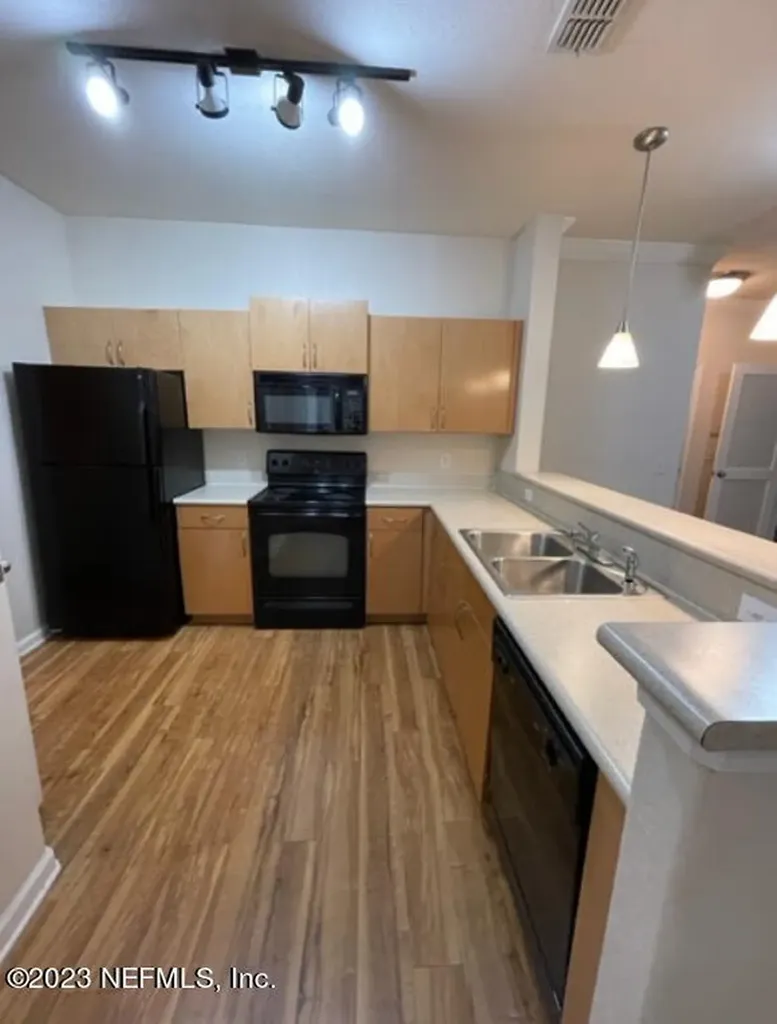 8290 Gate Parkway W Jacksonville FL 32216
