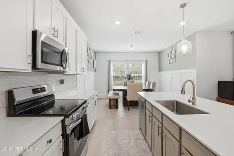 1712 Lachlan Circle Jacksonville FL 32218
