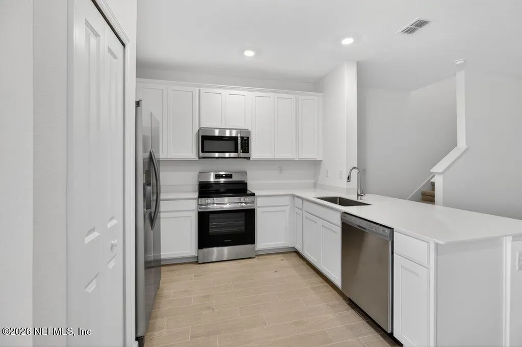 64 Houghton Alley St. Augustine FL 32092