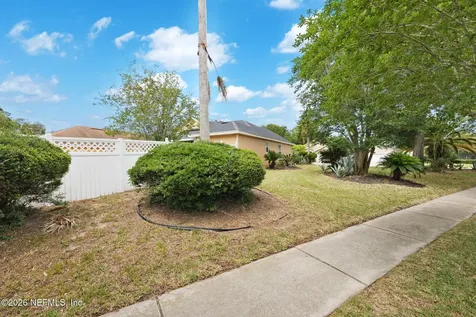 3263 Deuce Court Jacksonville FL 32277