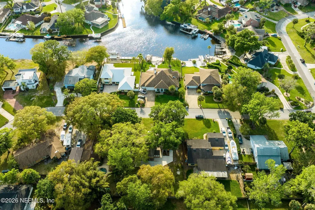 4425 Beacon Drive W Jacksonville FL 32225