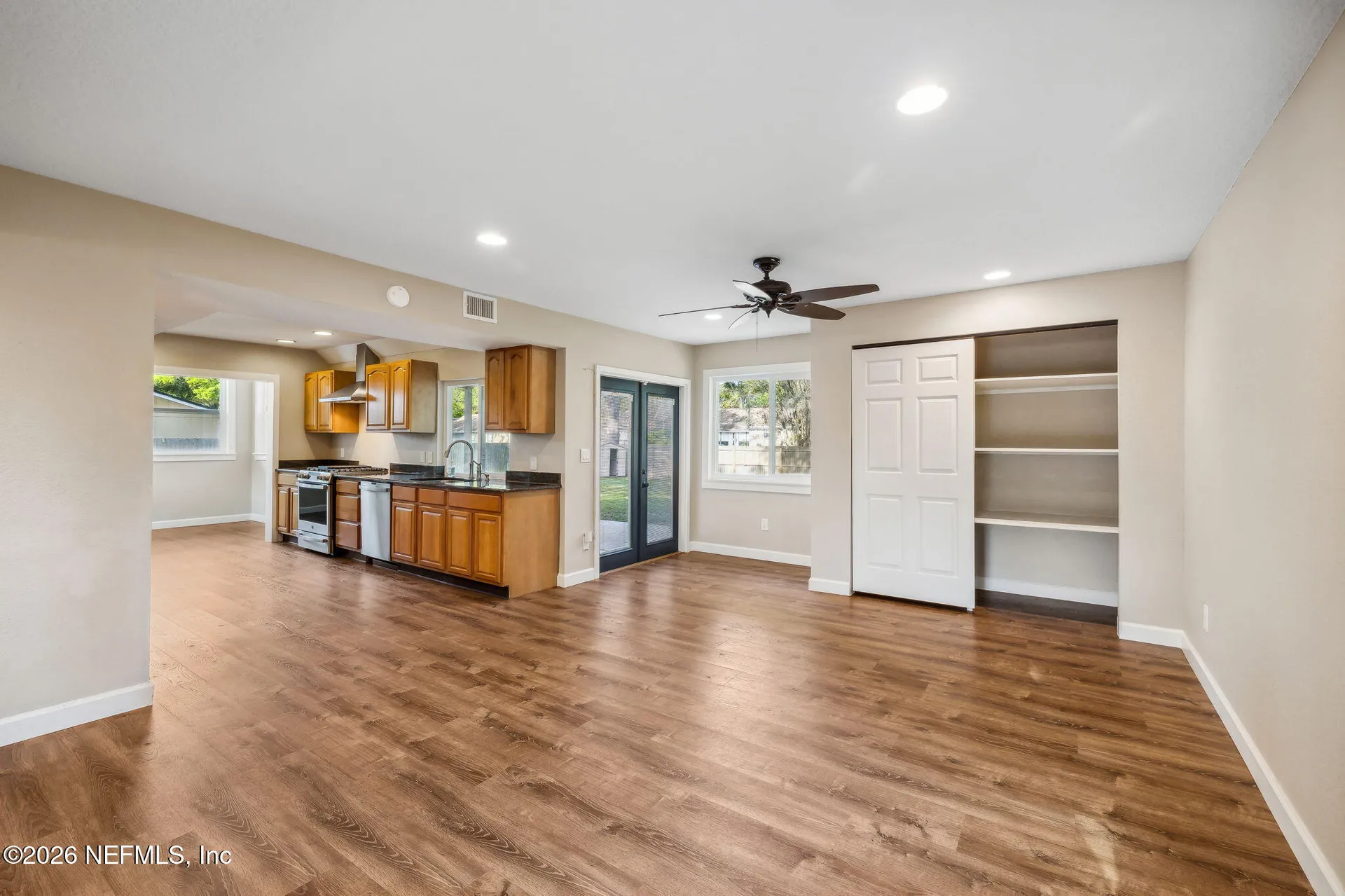 4425 Beacon Drive W Jacksonville FL 32225