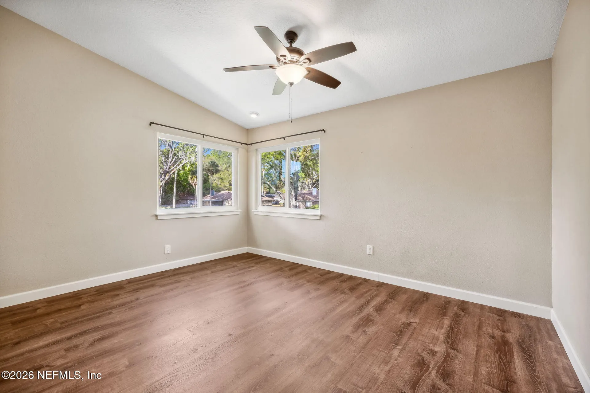 4425 Beacon Drive W Jacksonville FL 32225