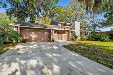 4425 Beacon Drive W Jacksonville FL 32225