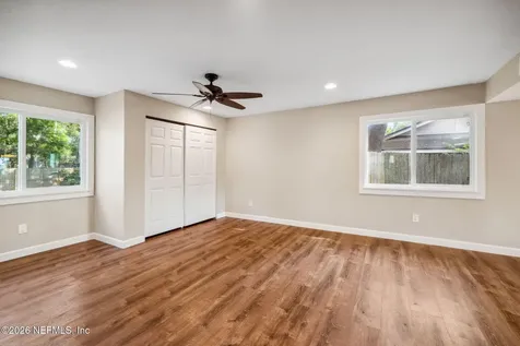 4425 Beacon Drive W Jacksonville FL 32225