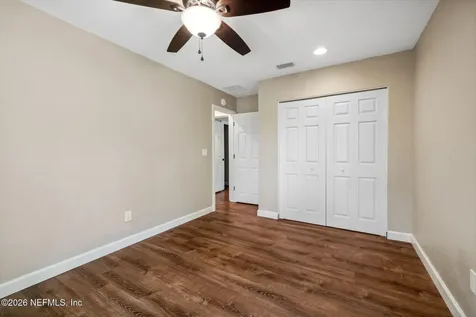 4425 Beacon Drive W Jacksonville FL 32225