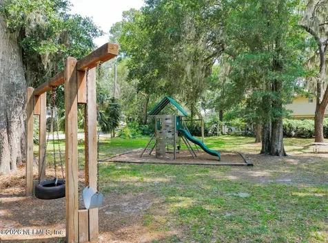 4425 Beacon Drive W Jacksonville FL 32225